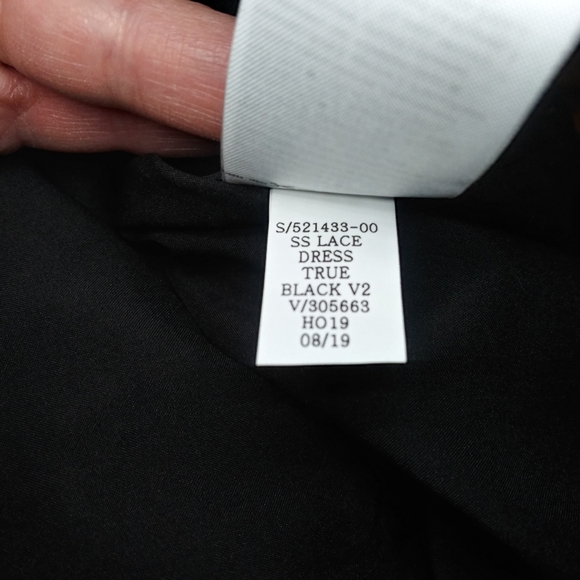 GAP Black Floral Lace Special Occasion Maternity Dress - Picture 12 of 13